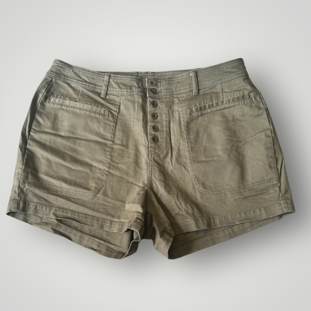 Ava & Viv Olive Green Women's Shorts